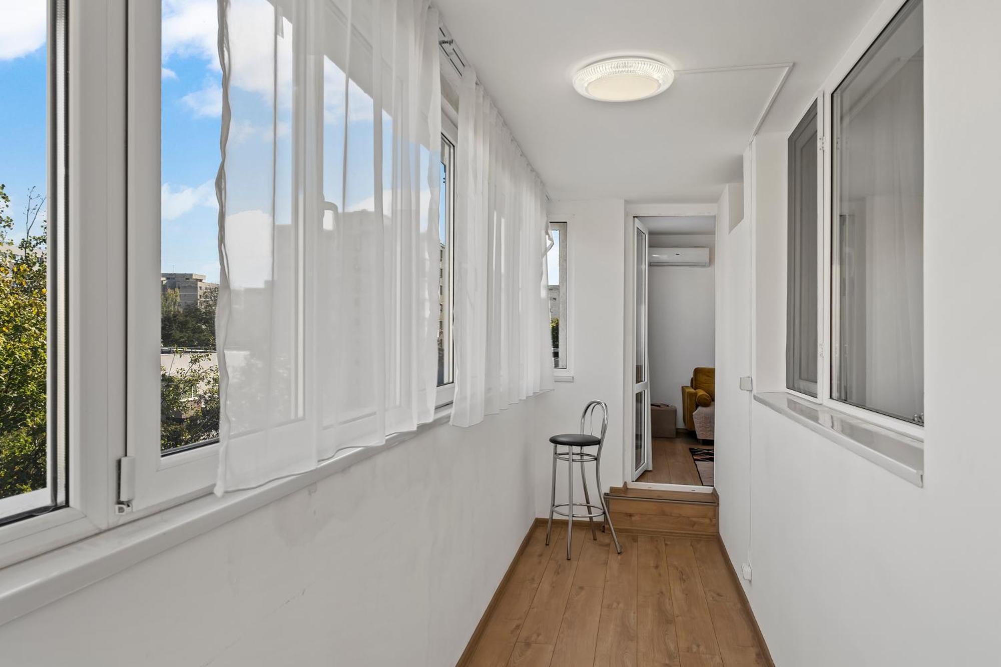 Apartament De Lux Drumul Taberei Bukarest Exteriör bild